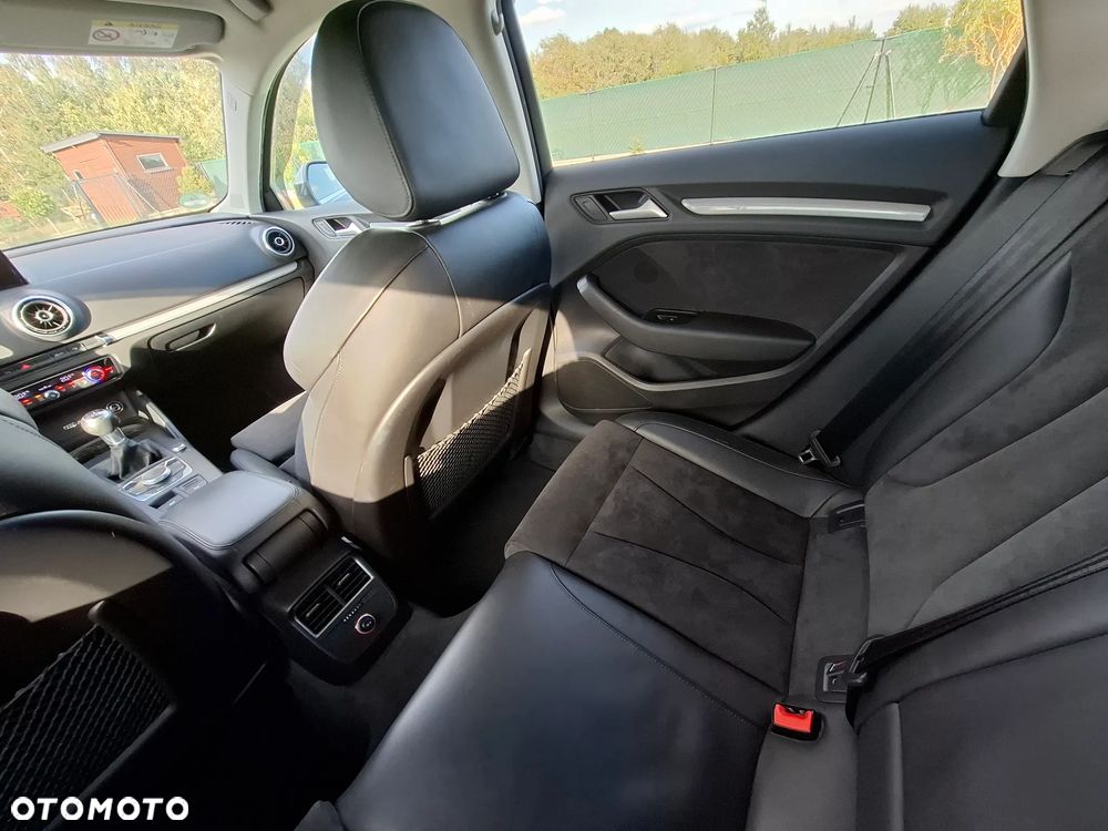Audi A3 Sportback - 8
