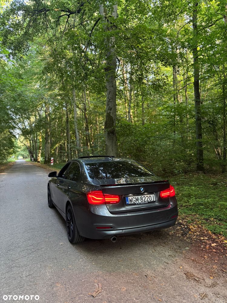 BMW Seria 3 320i Edition Luxury Line Purity - 10
