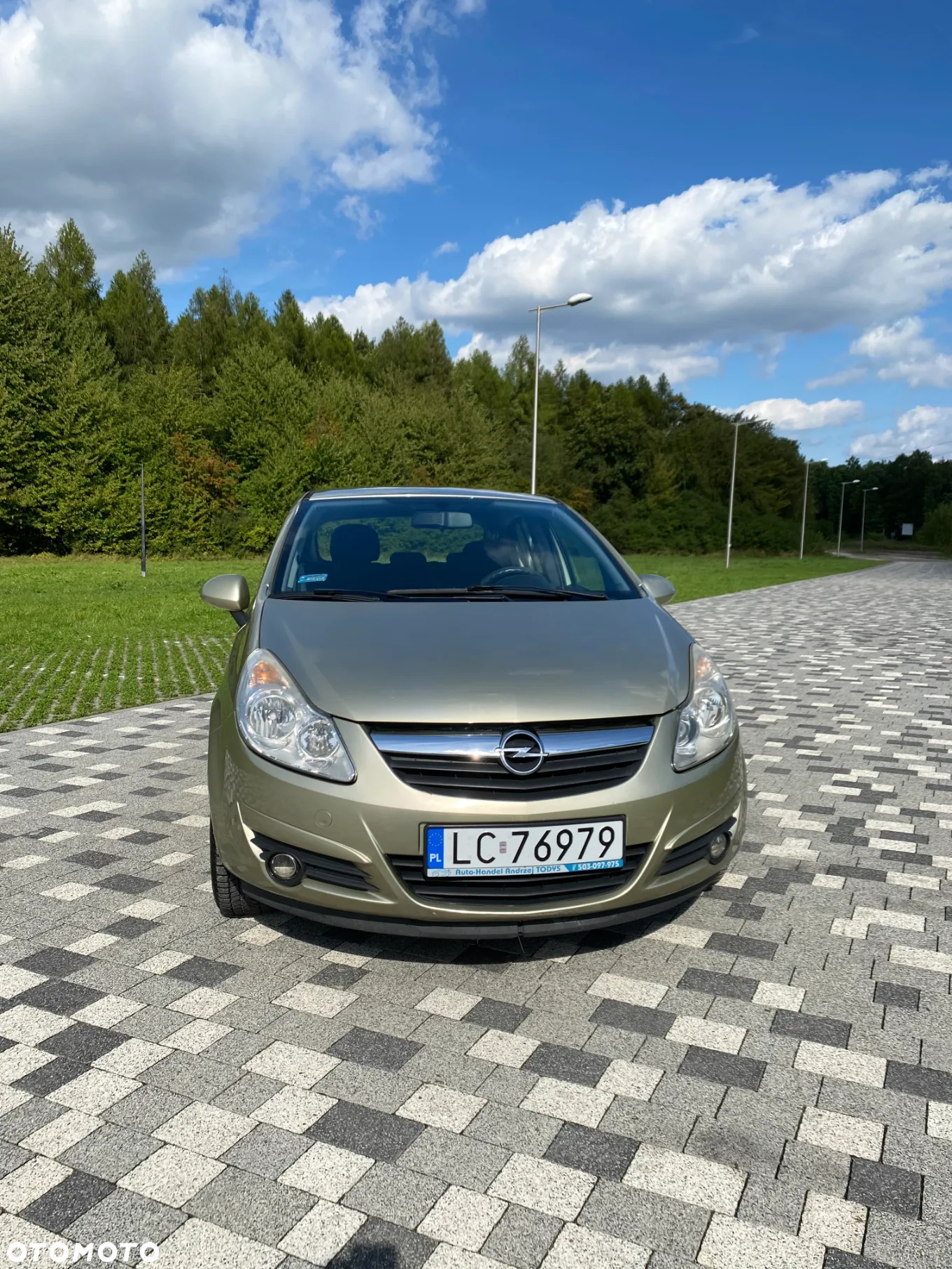 Opel Corsa 1.2 16V Cosmo - 3