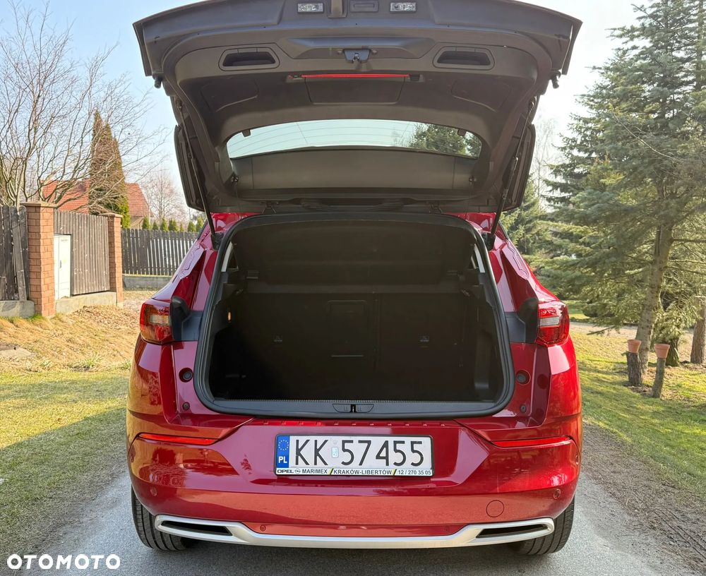 Opel Grandland X 1.2 T GPF Design&Tech S&S - 35