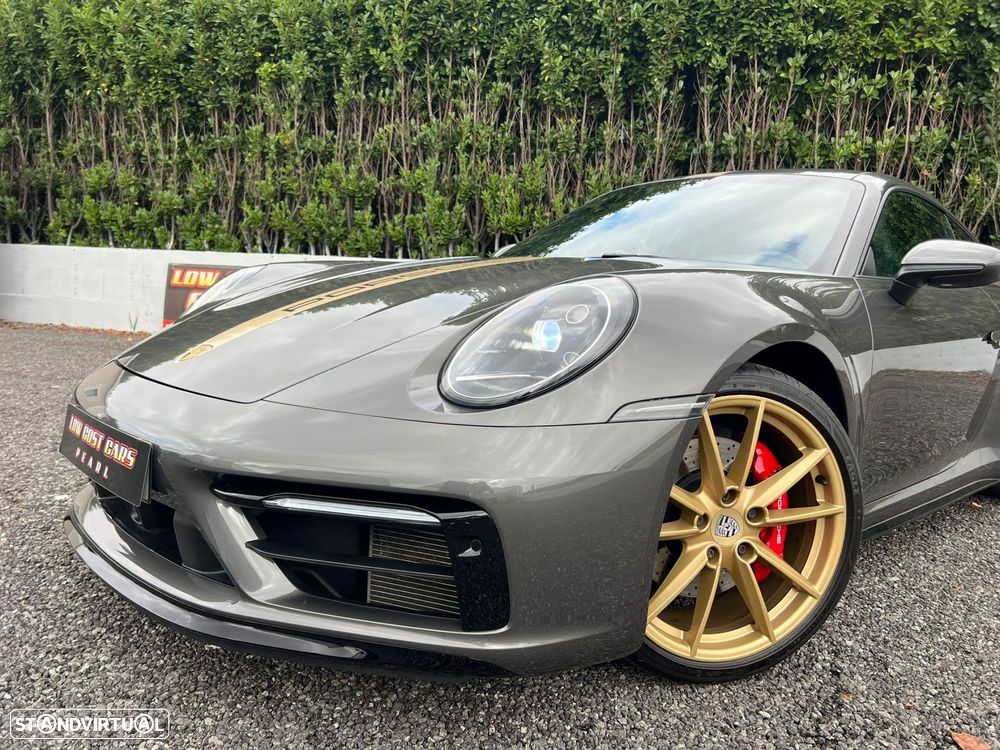 Porsche 911 Série F - 16
