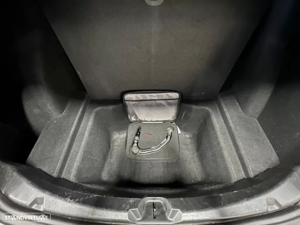 Tesla Model 3 Long-Range Dual Motor AWD - 45