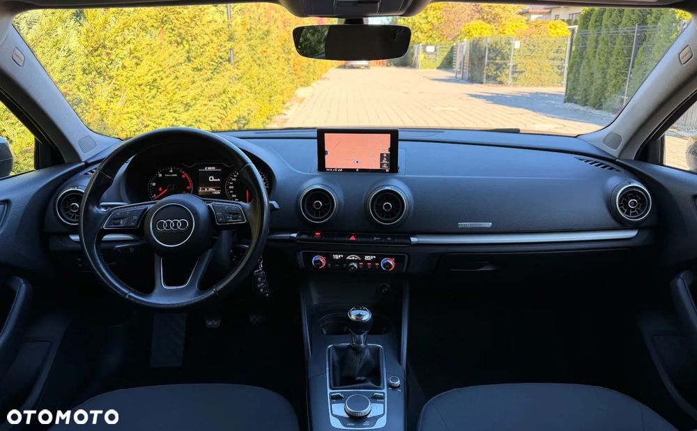 Audi A3 Sportback 1.6 TDI - 11