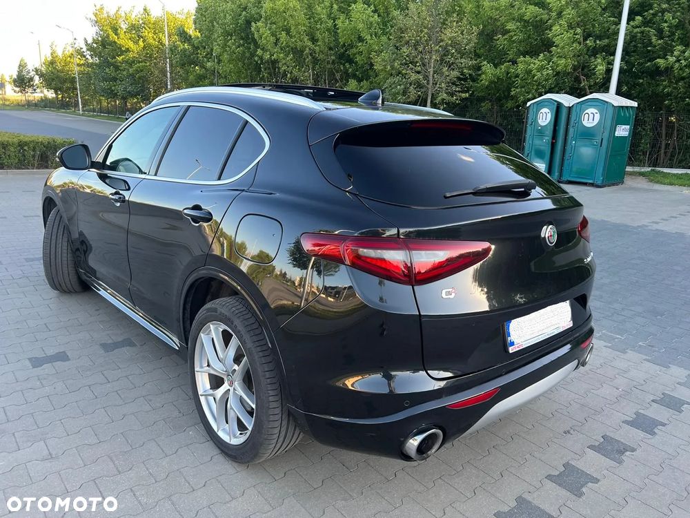 Alfa Romeo Stelvio 2.0 Turbo Veloce Q4 - 10