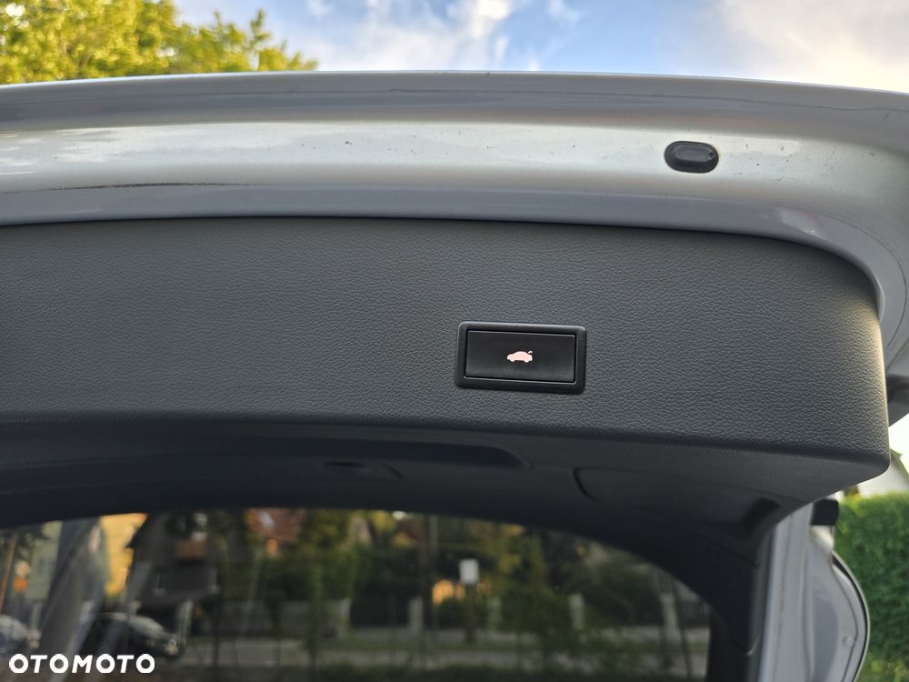 Audi A6 Avant 2.0 TDI - 12