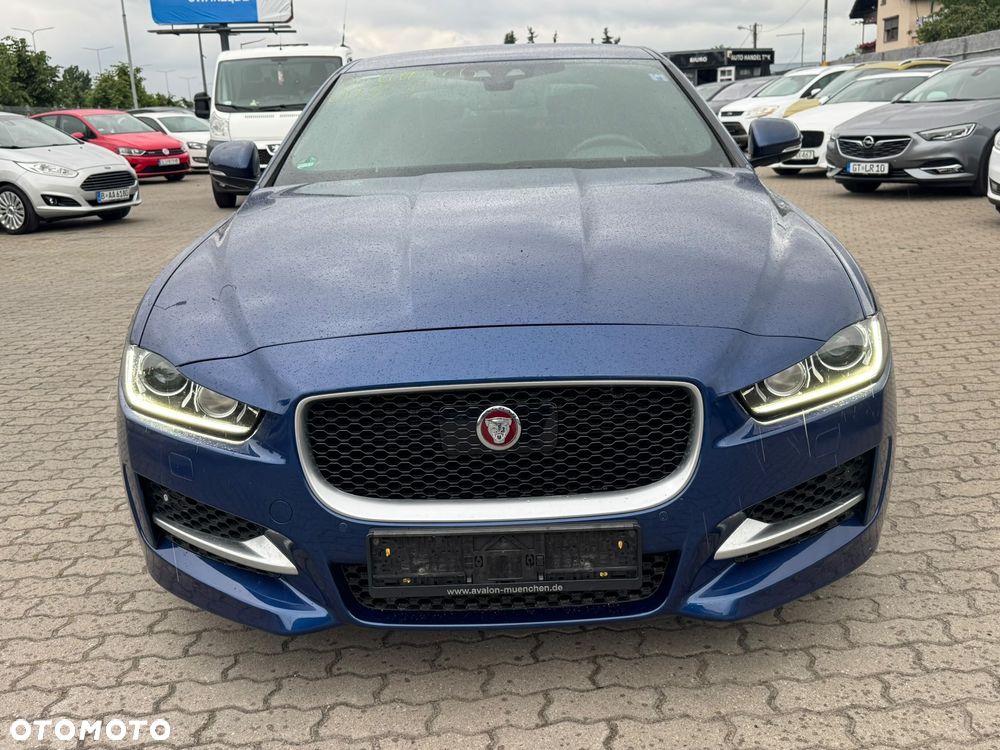 Jaguar XE 20d R-Sport - 3