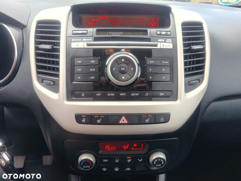 Kia Venga 1.6 CRDi 128 Dream Team Edition - 24