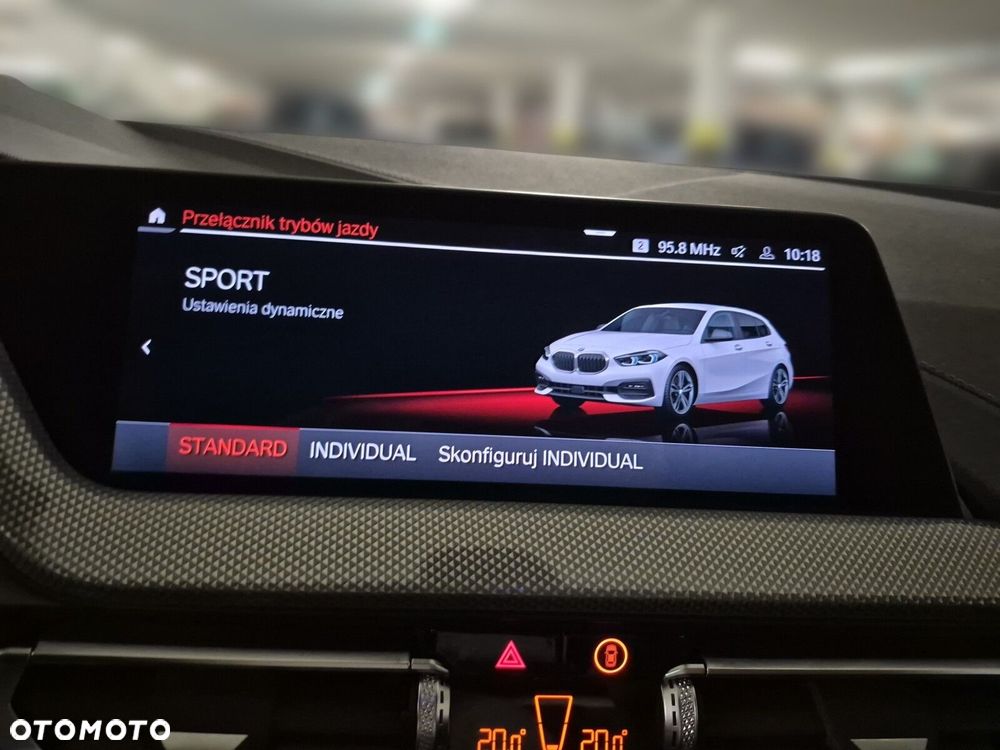 BMW Seria 1 118i Sport Line - 25
