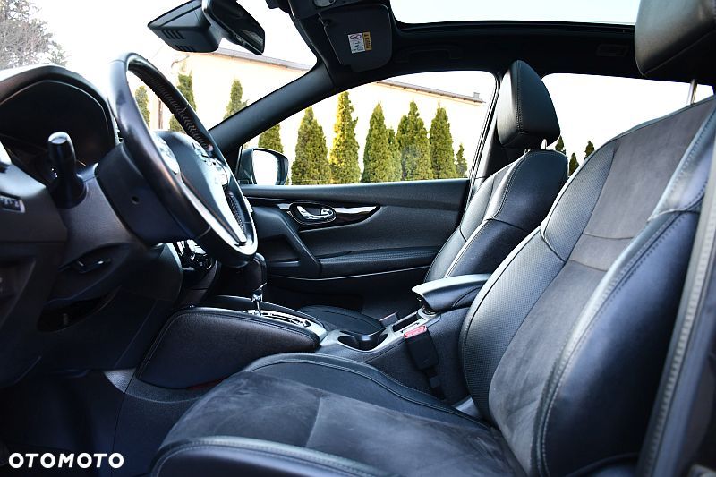 Nissan Qashqai 1.6 dCi Xtronic TEKNA+ - 10