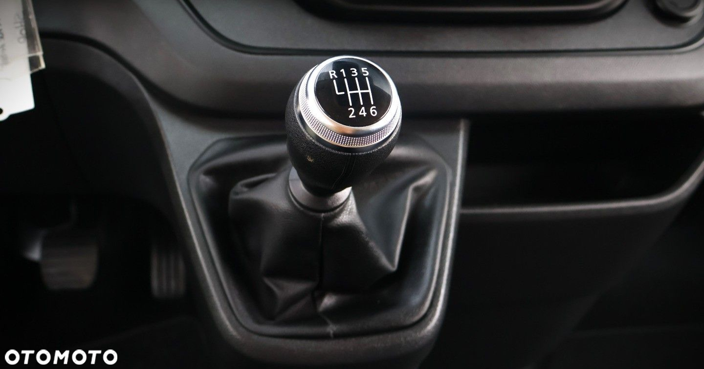 Renault Trafic - 29
