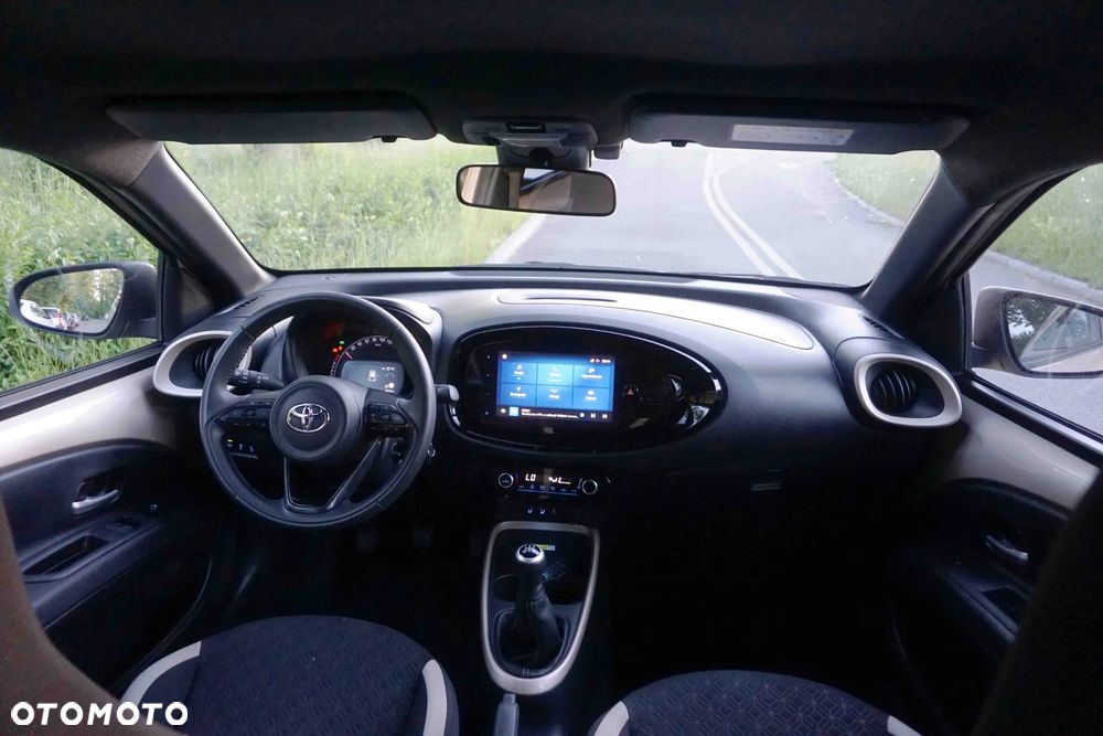 Toyota Aygo X 1.0 VVT-i Executive - 19