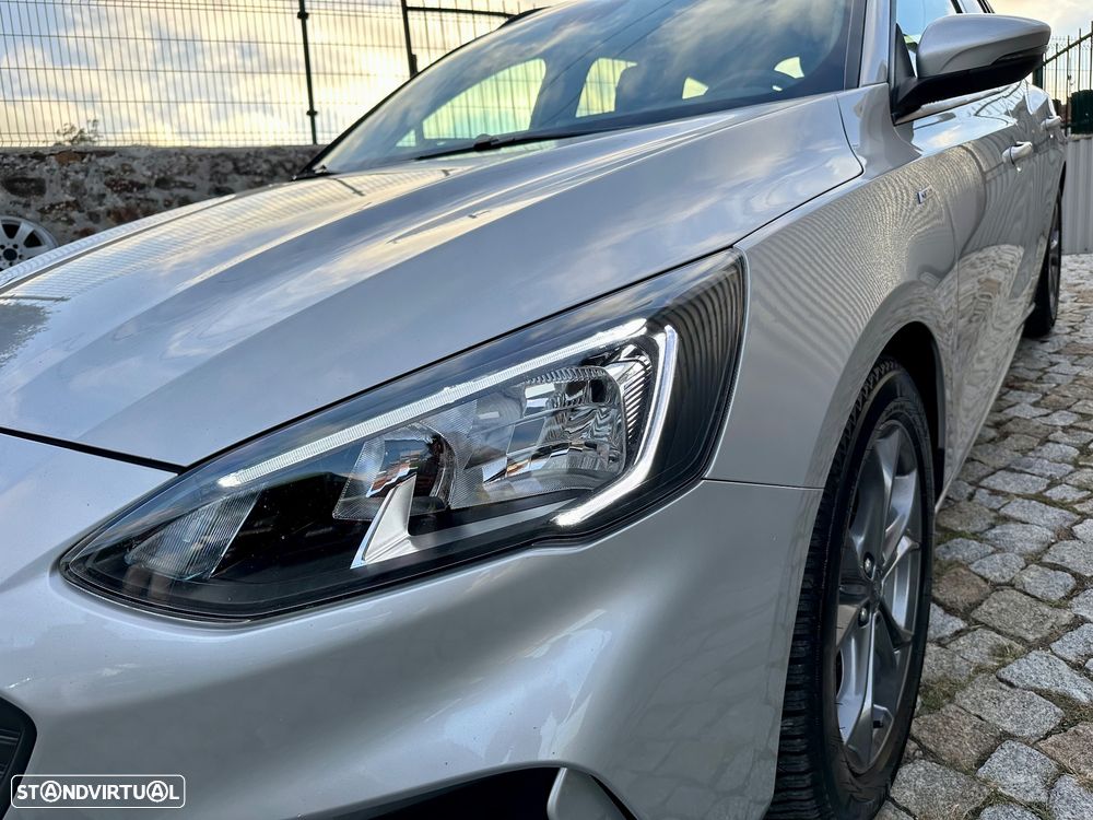 Ford Focus SW 1.0 EcoBoost Hybrid ST-LINE X - 13