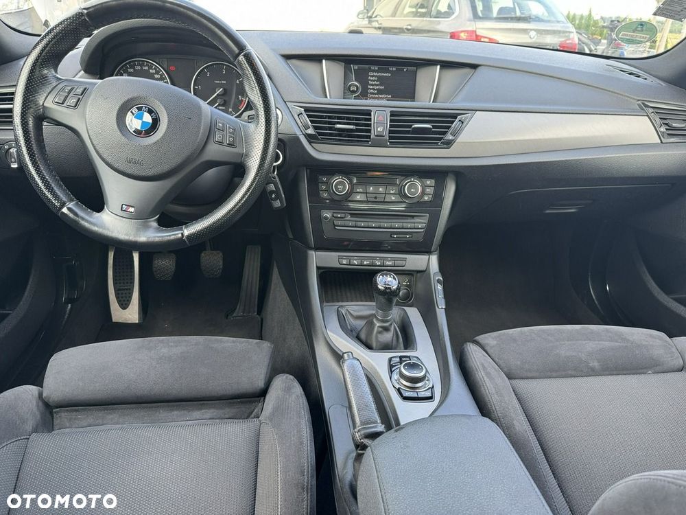 BMW X1 xDrive18d Sport Line - 24