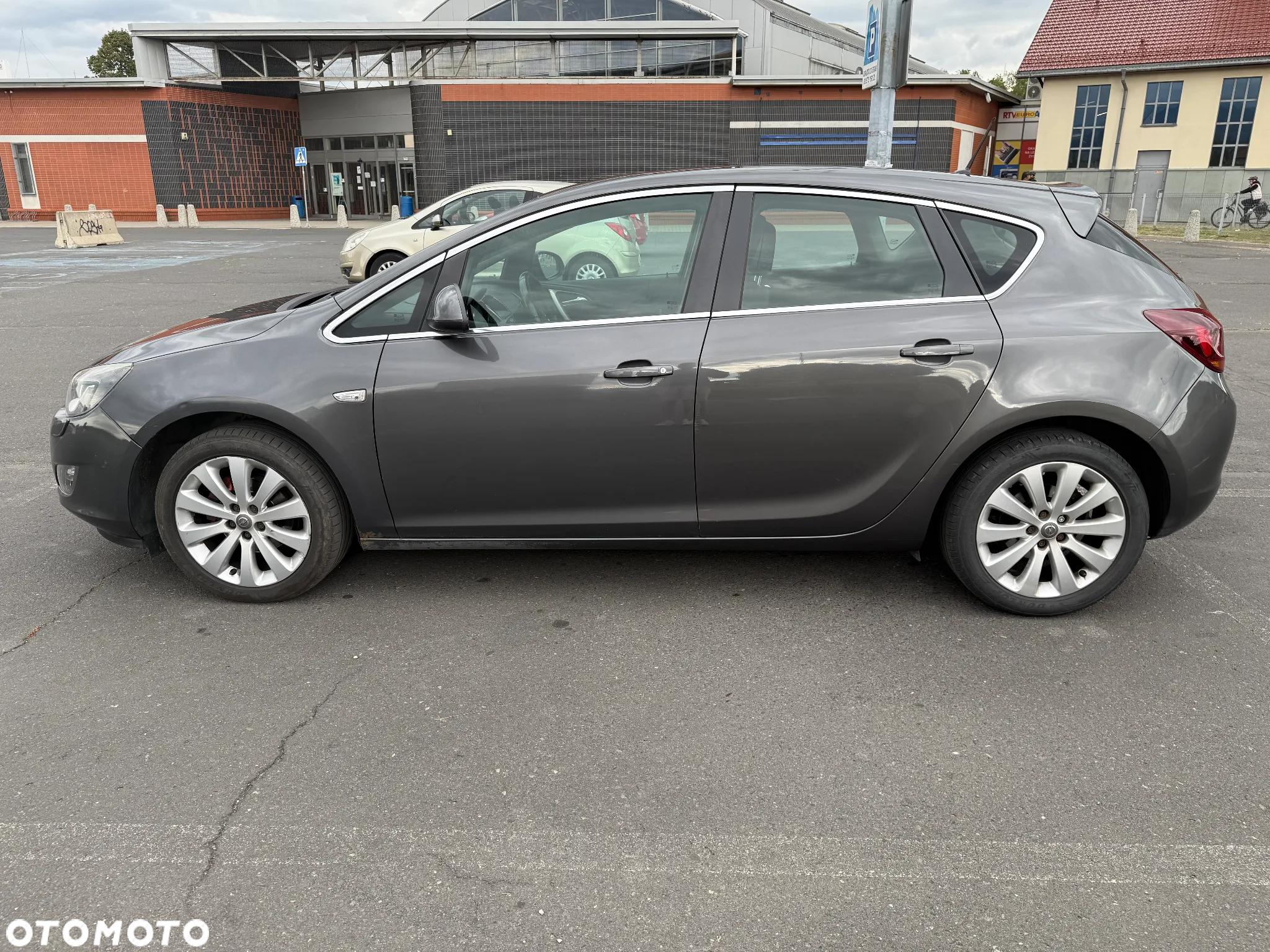 Opel Astra IV 1.4 T Cosmo - 7