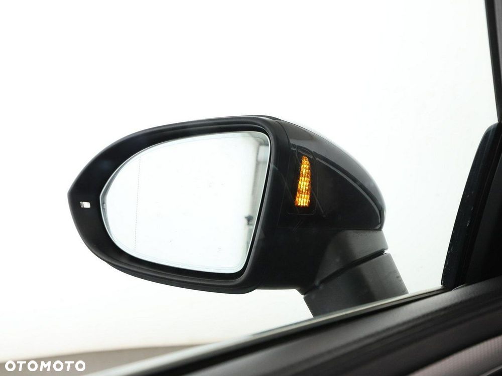 Volkswagen Arteon 2.0 TDI R-Line DSG - 39