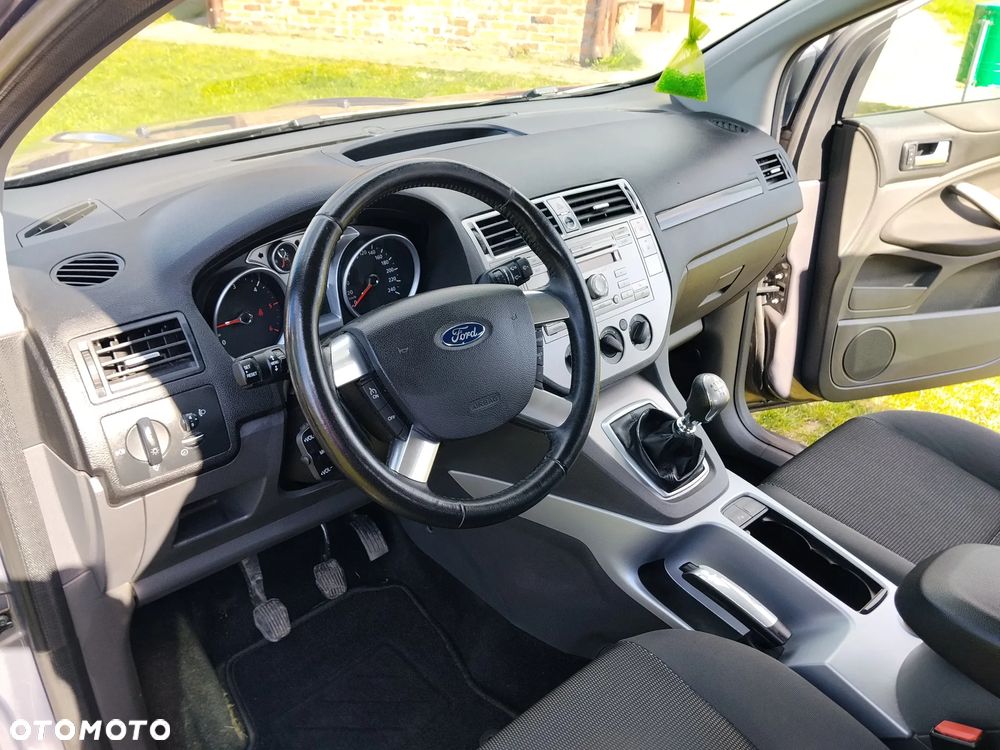 Ford Kuga 2.0 TDCi 2x4 Trend - 31