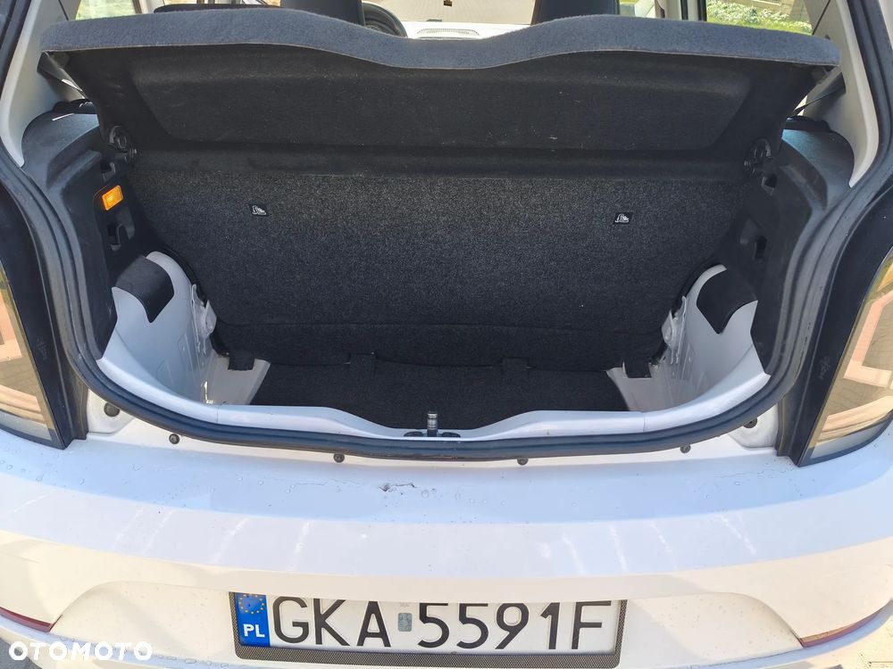 Volkswagen up! Standard - 15