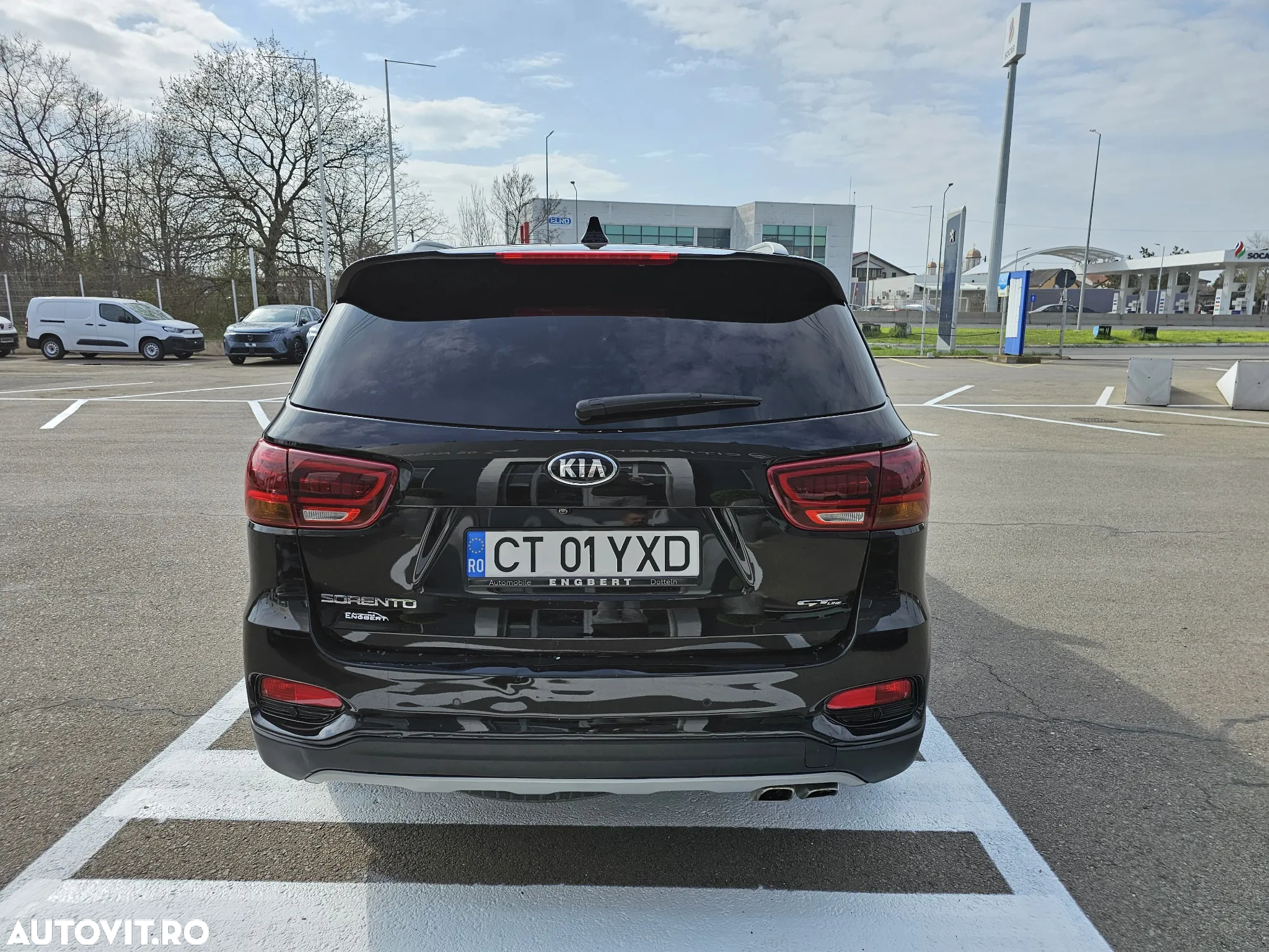 Kia Sorento - 4