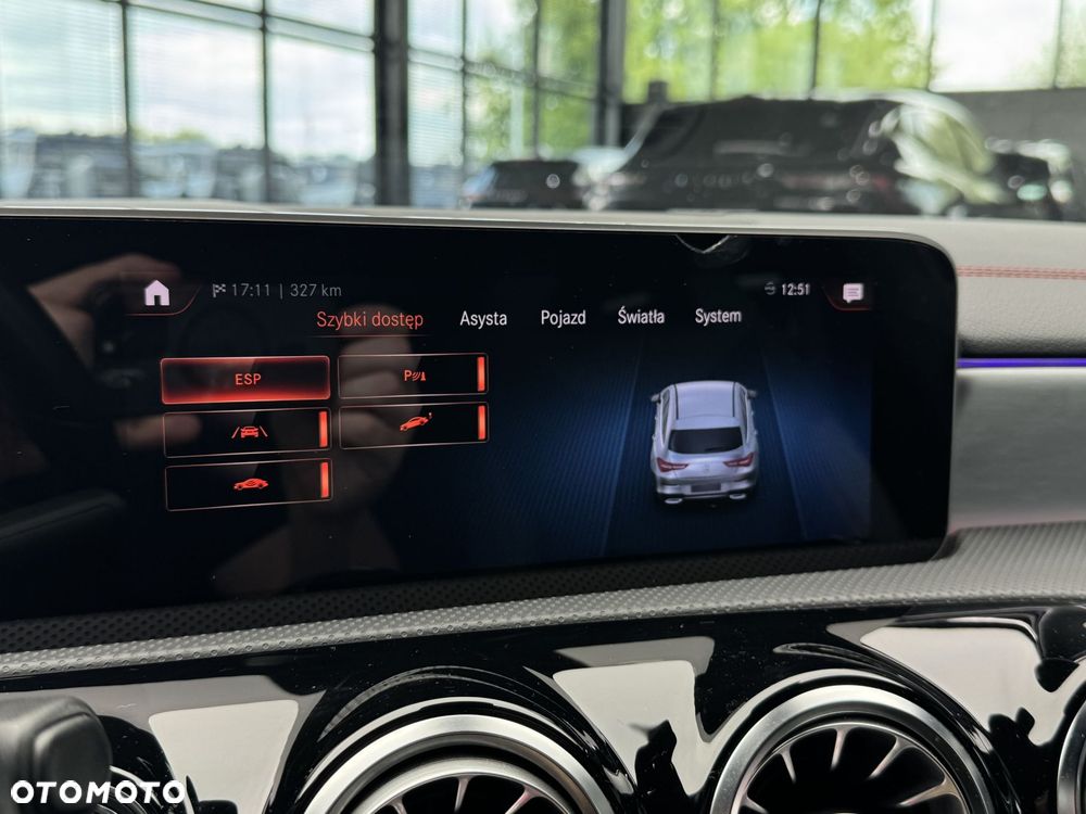Mercedes-Benz CLA 200 AMG Line 7G-DCT - 33