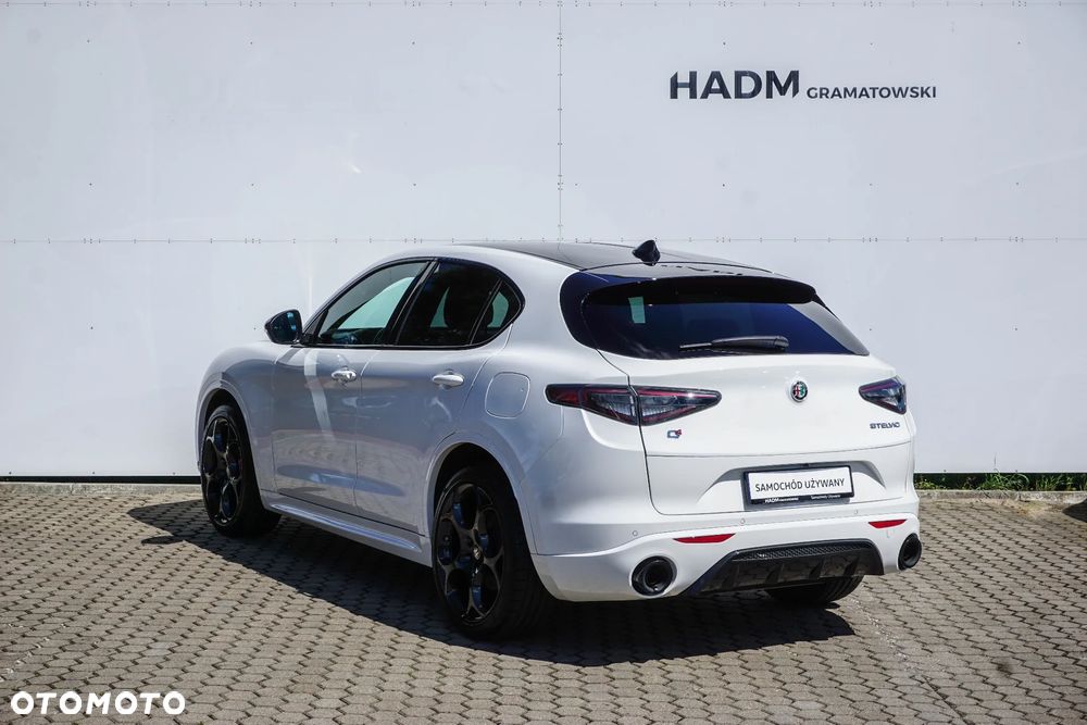Alfa Romeo Stelvio 2.0 Turbo Tributo Italiano Q4 - 6