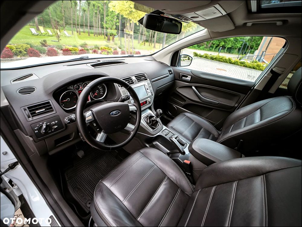 Ford Kuga - 15