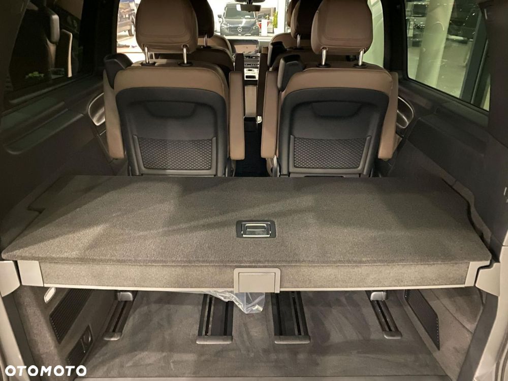 Mercedes-Benz Klasa V - 12