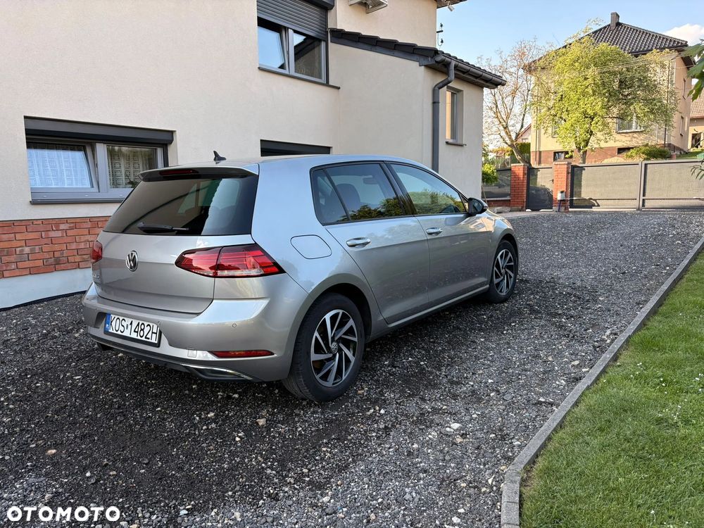 Volkswagen Golf - 12