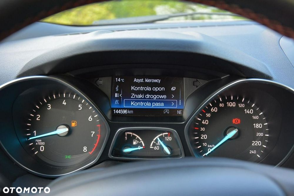 Ford Kuga 1.5 EcoBoost 2x4 ST-Line - 26