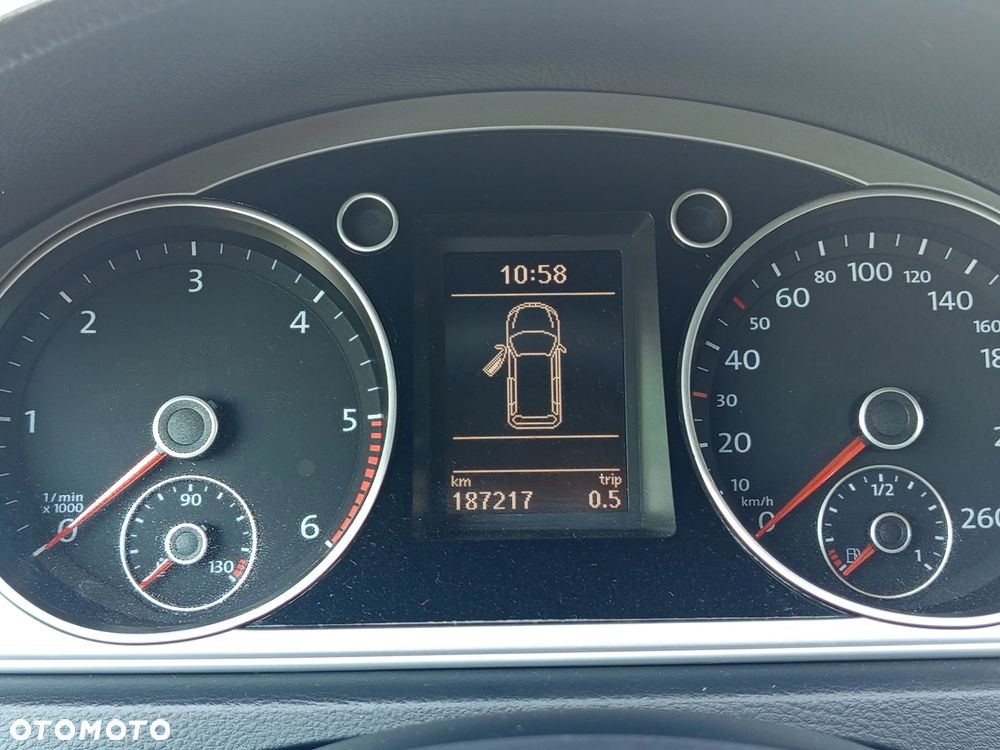 Volkswagen Passat Variant 2.0 TDI Comfortline DSG - 4