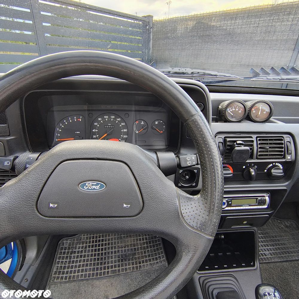 Ford Escort - 31