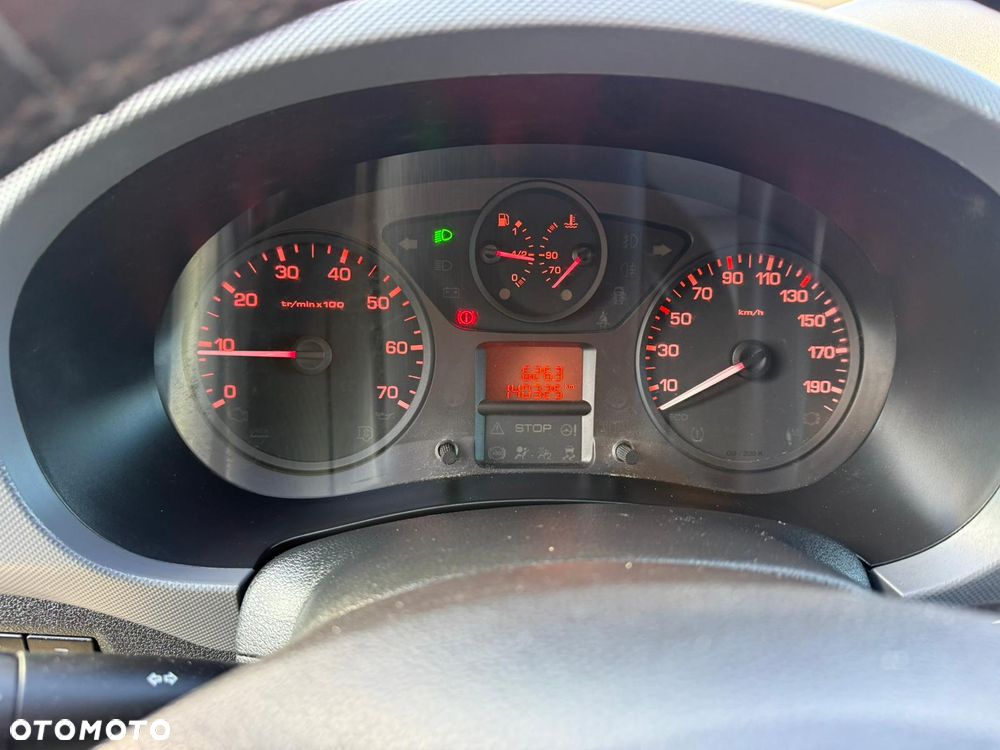 Citroën BERLINGO - 11