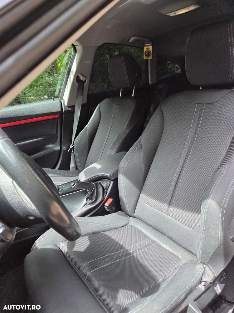 BMW Seria 3 325d AT Sport Line - 12