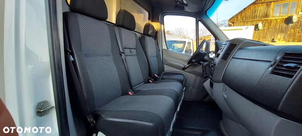 Mercedes-Benz SPRINTER - 18