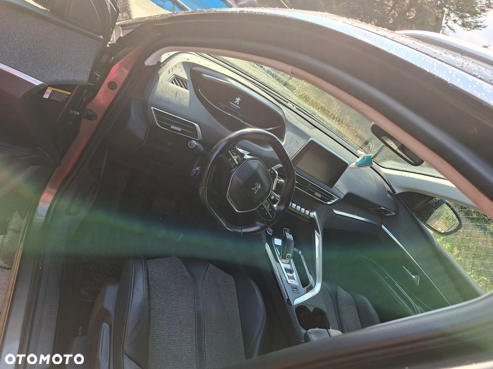 Peugeot 5008 - 2
