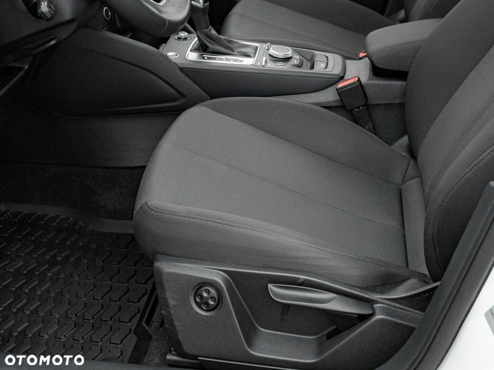 Audi Q2 35 TFSI S tronic - 13