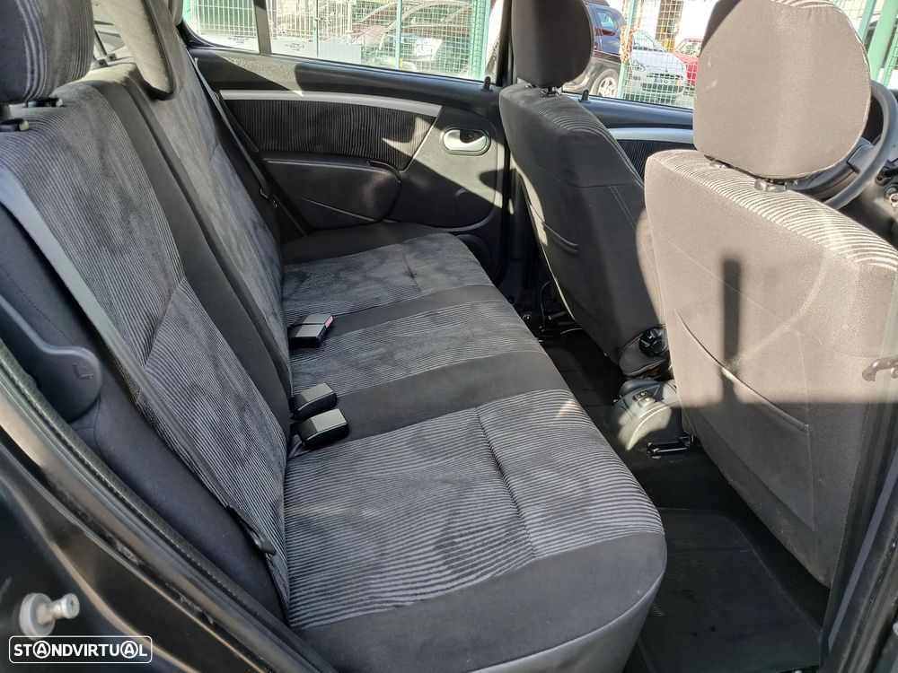 Dacia Sandero 1.5 dCi Confort - 24