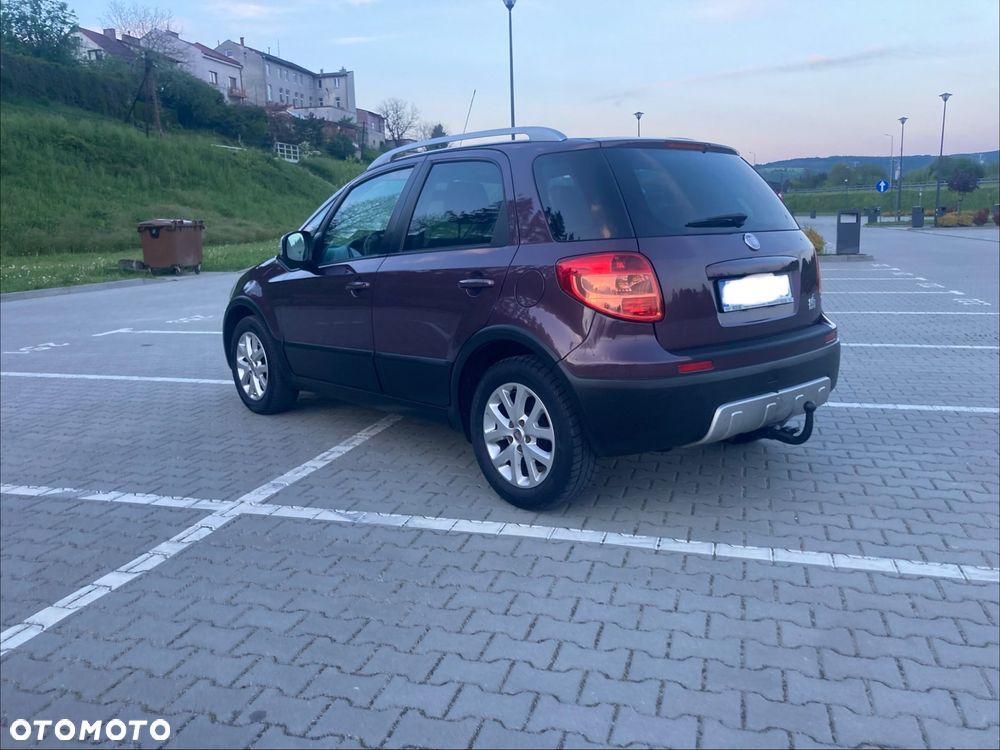 Suzuki SX4 1.6 VVT Streetline 4x2 Club - 2