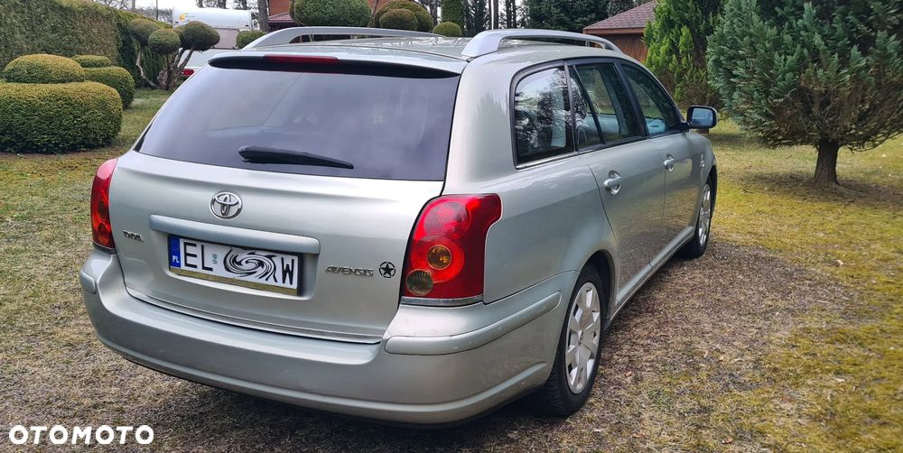 Toyota Avensis 1.8 VVT-i Executive - 25