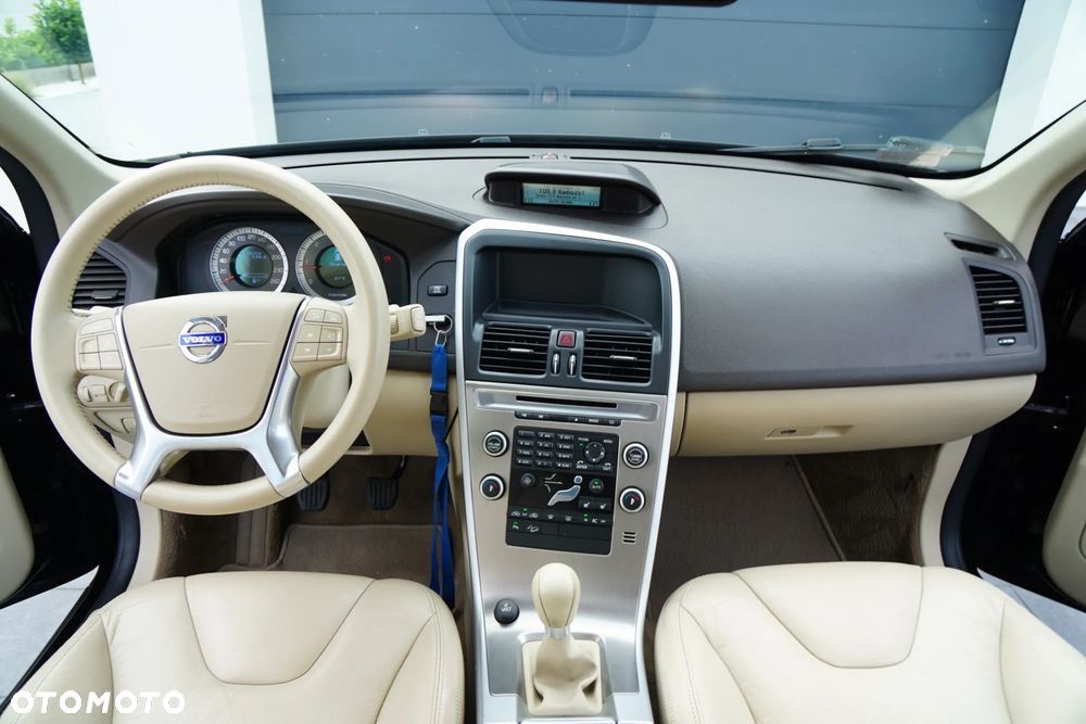 Volvo XC 60 D5 AWD - 32