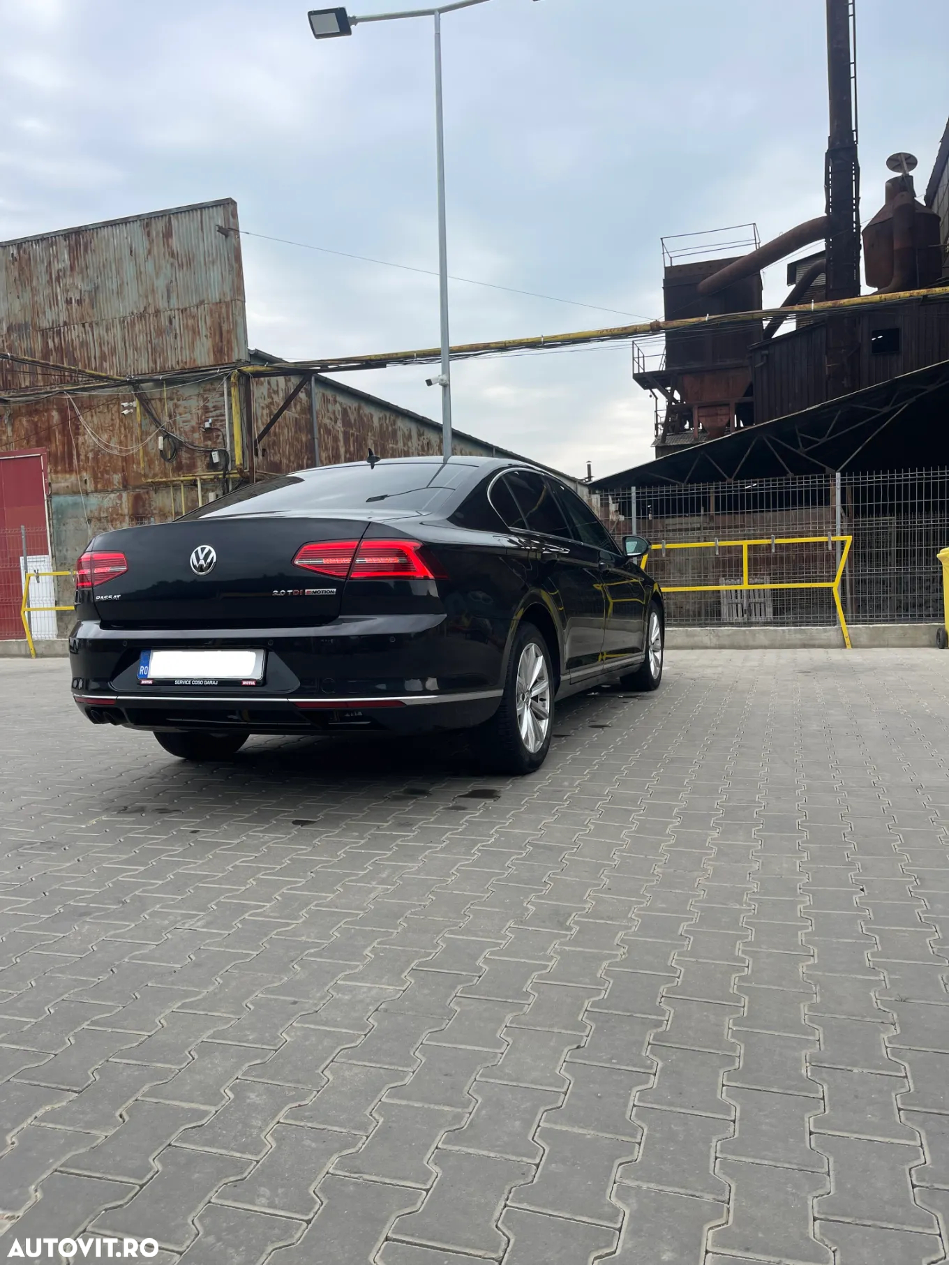 Volkswagen Passat 2.0 TDI DSG 4Motion Highline - 3