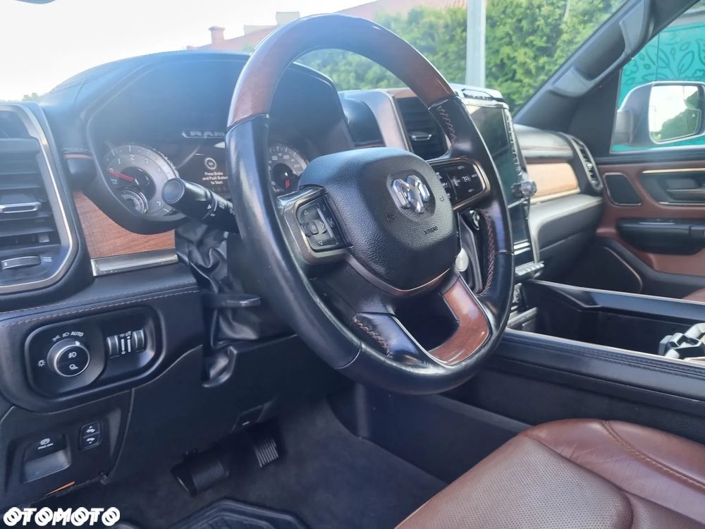 Dodge RAM 5.7 4x4 - 14