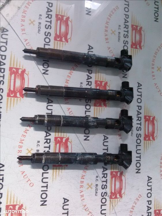 injectoare  3 buc  m e class 2.2 cdi an fabr. 2011 - 1