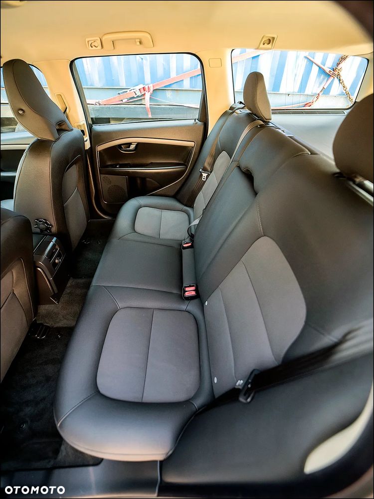 Volvo V70 - 30