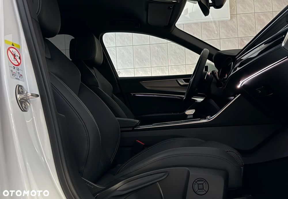 Audi A6 Avant 40 TDI quattro S tronic - 13
