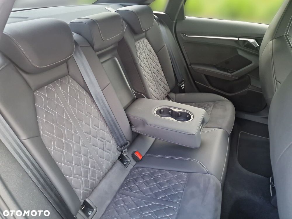 Audi S3 Limousine - 13