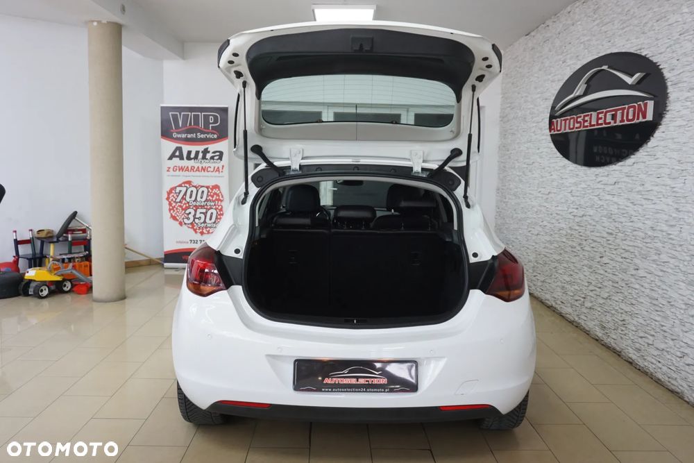 Opel Astra 1.6 - 11