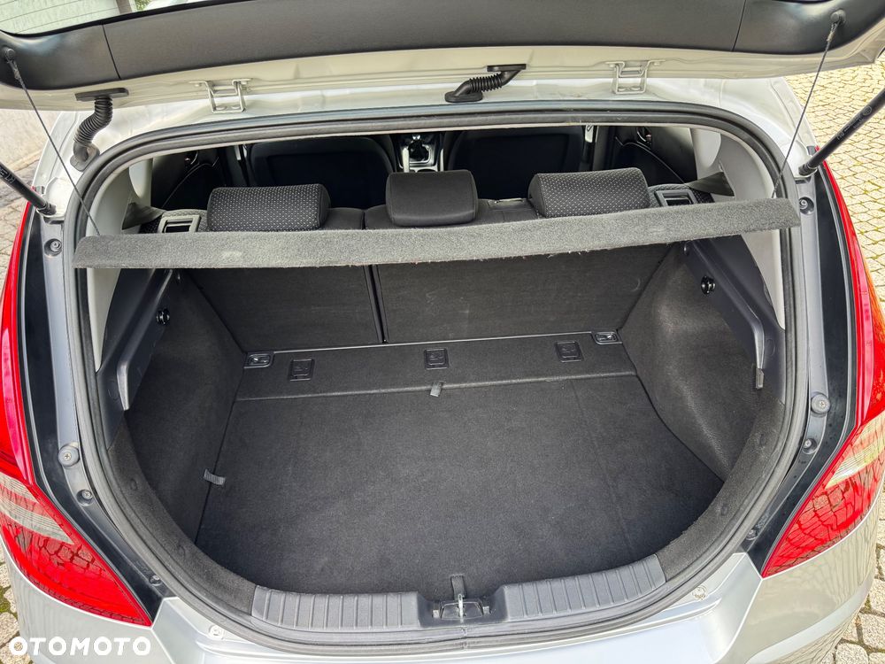 Hyundai i30 1.4 Edition 20 - 29