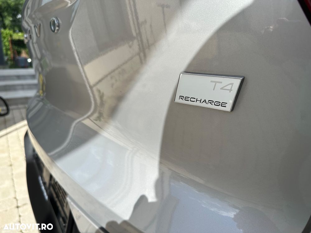 Volvo XC 40 T4 Recharge DKG Core - 13
