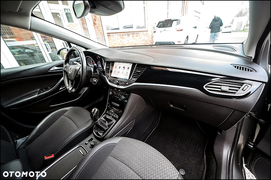 Opel Astra - 18