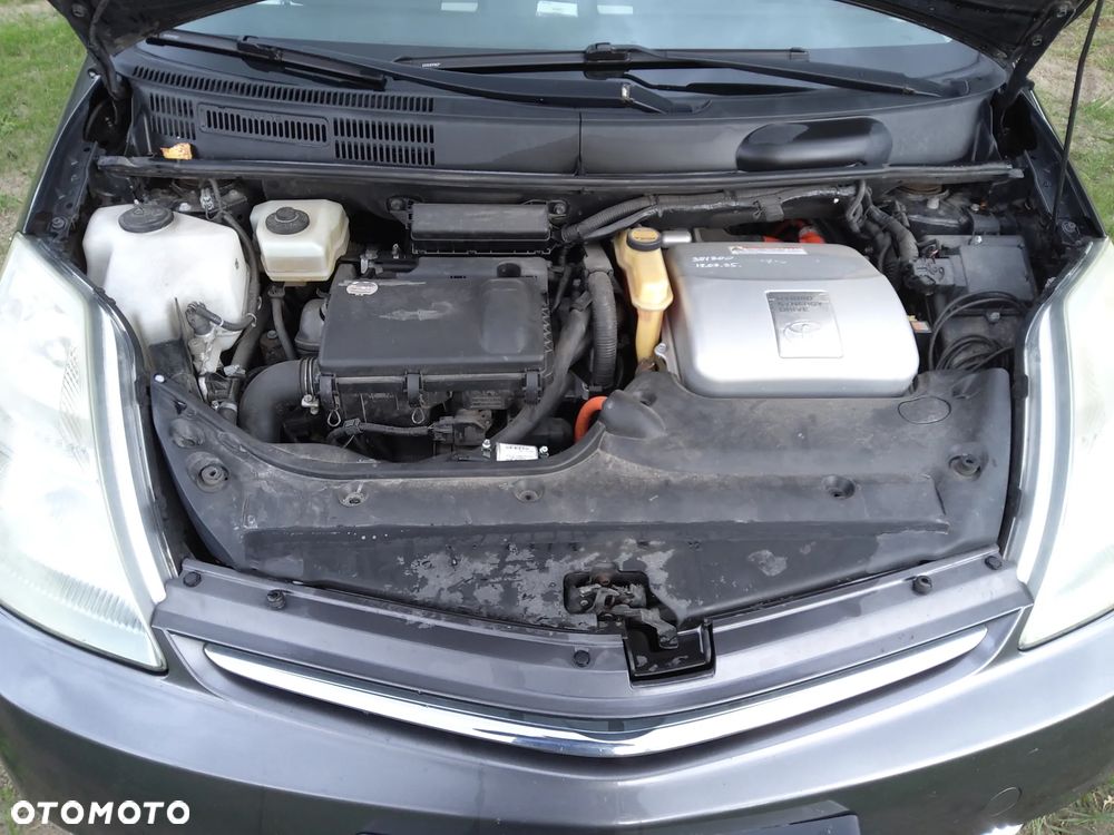 Toyota Prius 1.5 VVT-i Sol - 8